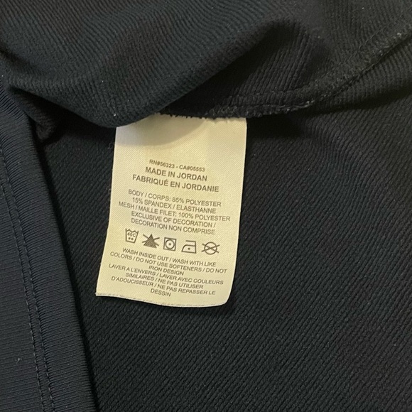 Nike  Navy Men’s Dri Fit 1/4 Zip~ size medium Great for everyday or active wear - Picture 2 of 8